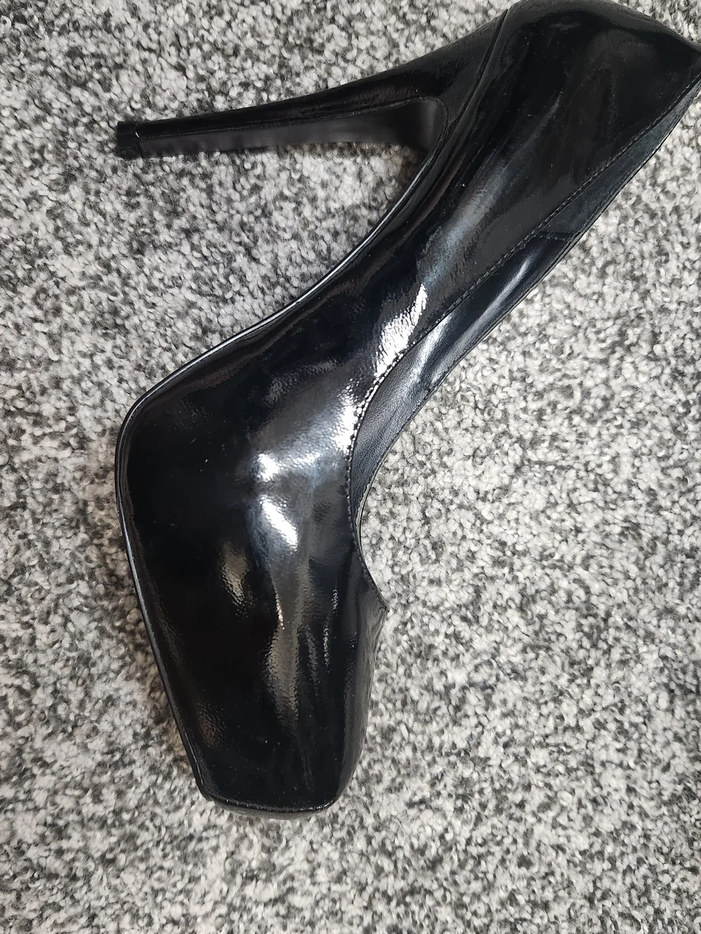 Steve Madden Women's Black Patent Leather Pumps